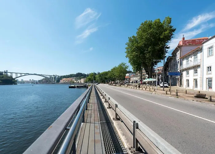 Quayside Douro River Oporto